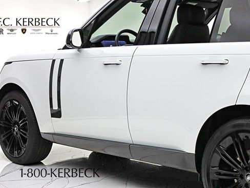 Used 2025 Land Rover Range Rover SE AWD/4WD image 8