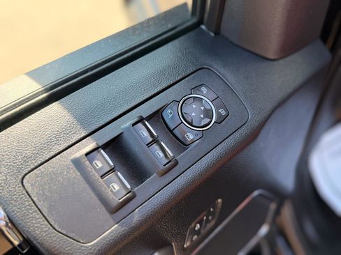 Used 2020 Ford F150 Lariat w/ Equipment Group 502A Luxury image 11