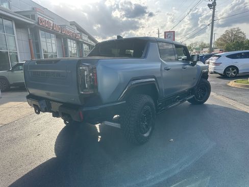Used 2024 GMC Hummer EV 3X w/ Omega Edition AWD/4WD image 2