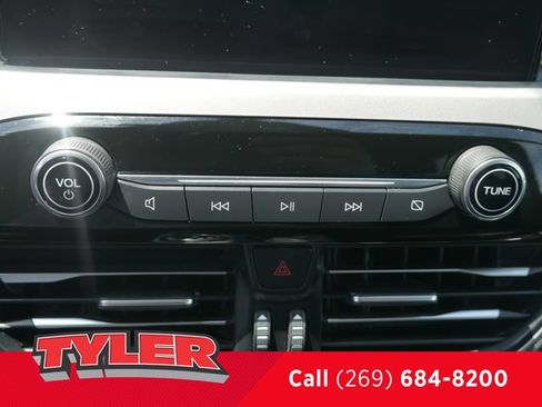 Used 2022 Ford Escape SEL w/ Technology Package AWD/4WD image 33