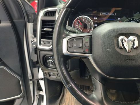Used 2021 RAM 1500 Laramie AWD/4WD image 10