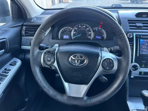Used 2012 Toyota Camry SE w/ Convenience Pkg FWD image 18