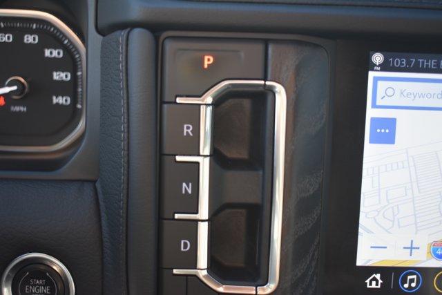 Used 2021 GMC Yukon Denali w/ Denali Ultimate Package AWD/4WD image 32