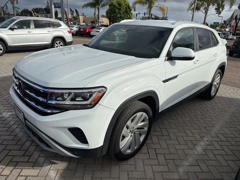 Used 2023 Volkswagen Atlas Cross Sport SE AWD/4WD image 3