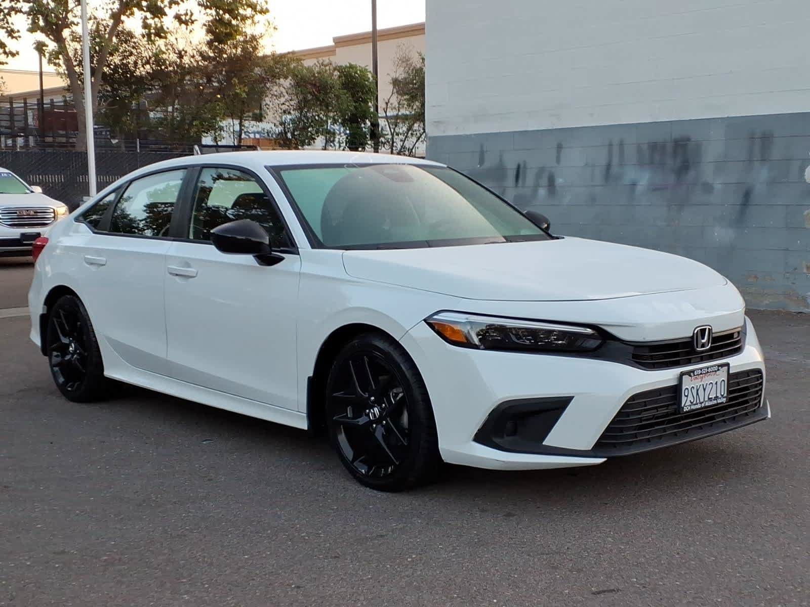Used 2024 Honda Civic Sport image 3
