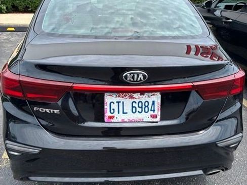 Used 2019 Kia Forte LXS FWD image 12
