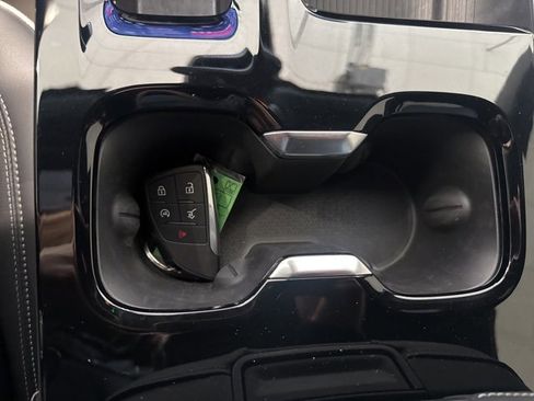 Certified 2025 Buick Enclave Sport Touring w/ Power Package image 33