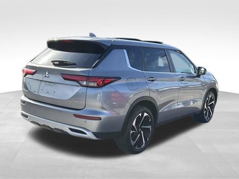Used 2022 Mitsubishi Outlander SE FWD image 5
