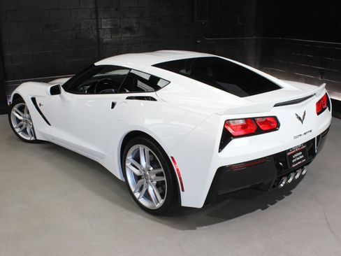 Used 2019 Chevrolet Corvette Stingray Coupe image 13