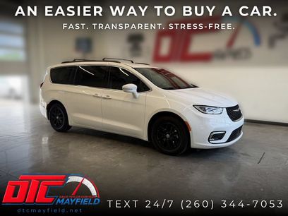 Used 2022 Chrysler Pacifica Touring-L