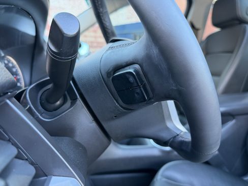 Used 2023 GMC Terrain SLT w/ Infotainment Package II image 35