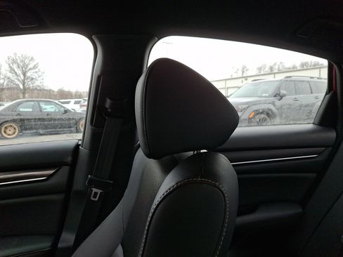 Used 2019 Honda Accord Sport image 16