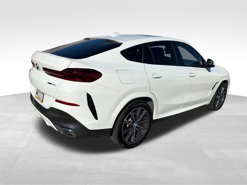 Used 2021 BMW X6 xDrive40i w/ M Sport Package AWD/4WD image 4