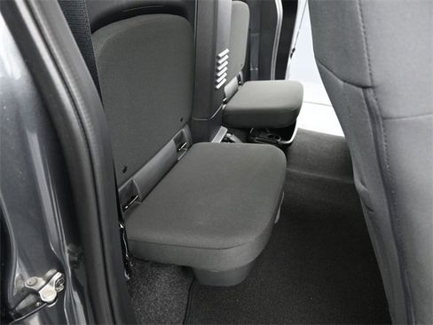 Used 2023 Nissan Frontier S image 16