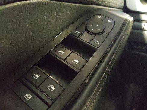 Used 2023 Nissan Rogue SV image 27