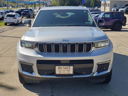 Certified 2024 Jeep Grand Cherokee L Limited w/ Luxury Tech Group II AWD/4WD image 8