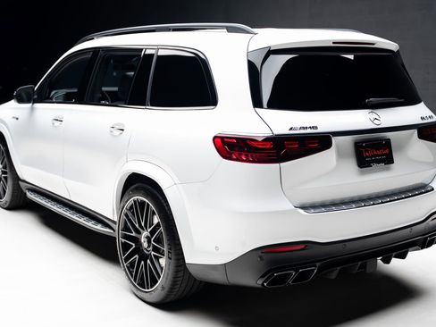 Used 2025 Mercedes-Benz GLS 63 AMG 4MATIC image 26