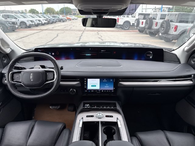 New 2027 Lincoln Navigator L Reserve AWD/4WD image 18