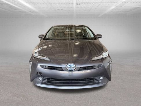 Used 2022 Toyota Prius XLE FWD image 2