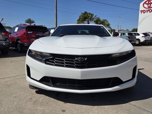 Used 2019 Chevrolet Camaro LT w/ Technology Package image 2