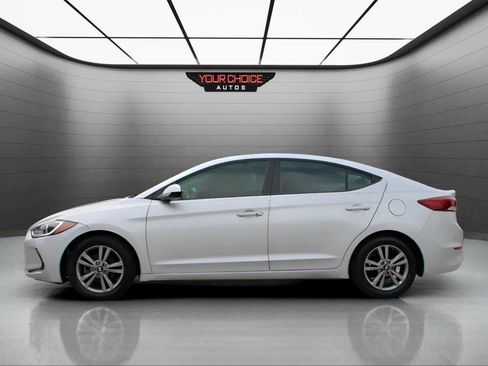 Used 2017 Hyundai Elantra Value Edition image 2