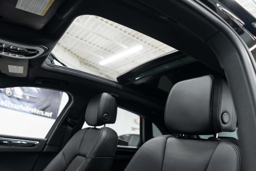 Used 2023 Porsche Macan AWD/4WD image 8