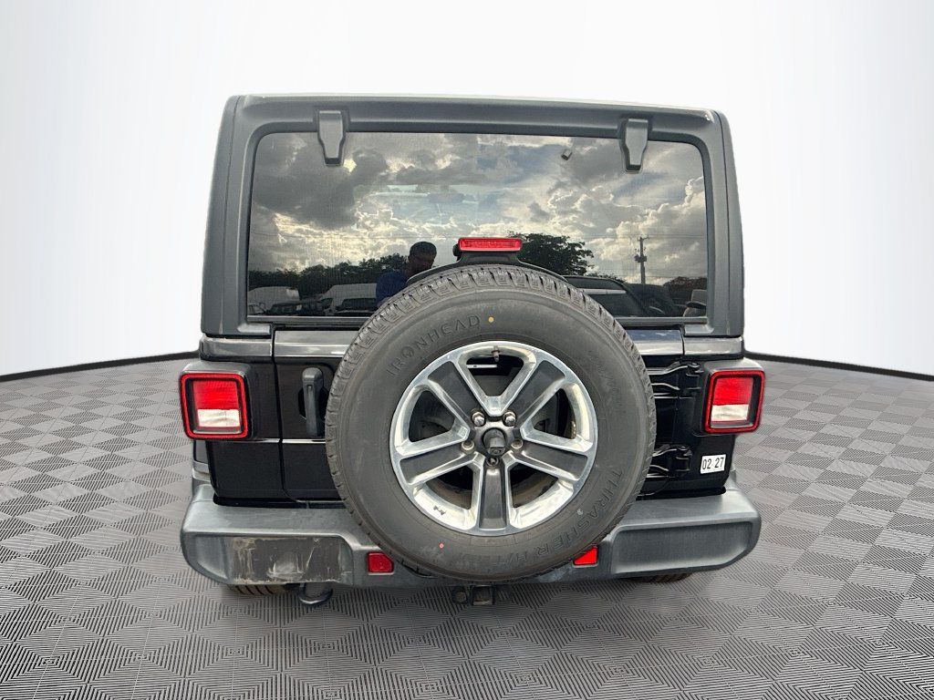 Certified 2022 Jeep Wrangler Unlimited Sahara w/ Cold Weather Group AWD/4WD image 7