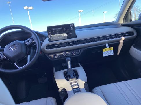 New 2026 Honda HR-V EX-L image 17
