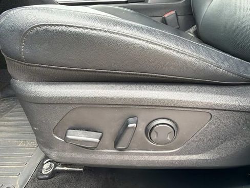 Used 2023 Kia Sportage EX FWD image 19