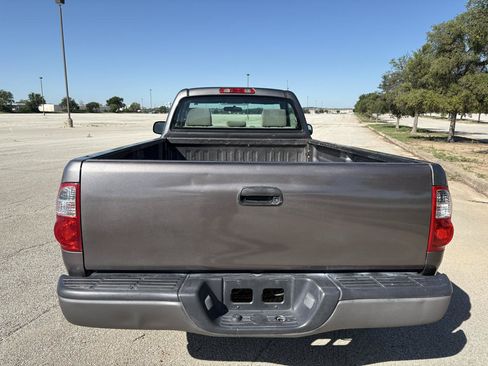 Used 2005 Toyota Tundra 2WD Regular Cab image 4