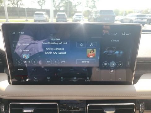 Certified 2022 Lincoln Nautilus Reserve w/ Luxury Package AWD/4WD image 35