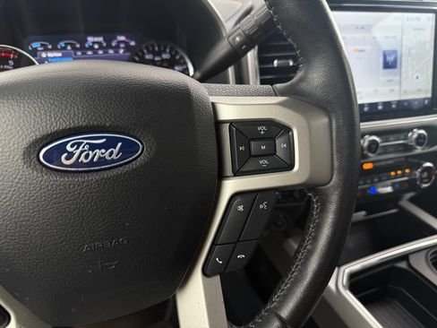 Used 2022 Ford F350 Lariat w/ Lariat Ultimate Package AWD/4WD image 32