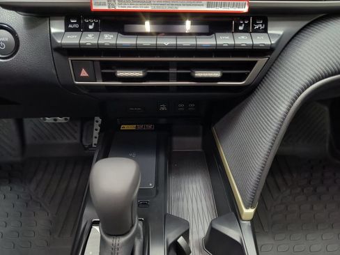 Used 2026 Toyota Camry Hybrid w/ Multimedia Upgrade Package AWD/4WD image 16