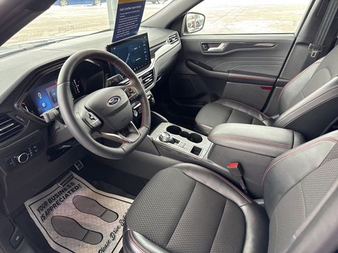 Certified 2024 Ford Escape ST-Line w/ Tech Pack #1 image 17