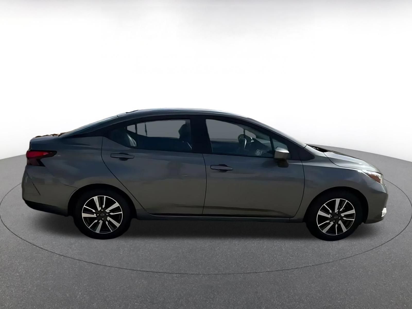 Used 2025 Nissan Versa SV FWD image 15