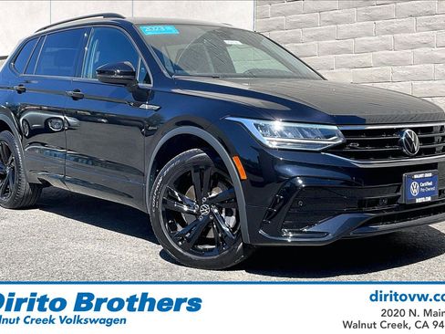 Certified 2023 Volkswagen Tiguan SE R-Line image 1