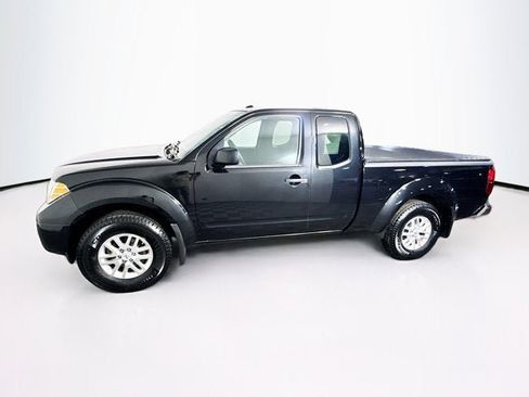 Used 2016 Nissan Frontier SV image 8