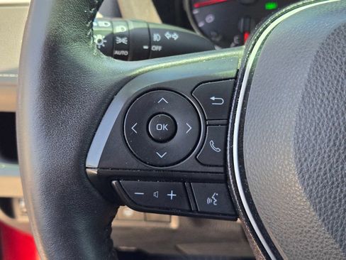 Used 2021 Toyota RAV4 XLE w/ XLE Grade Weather Package AWD/4WD image 21