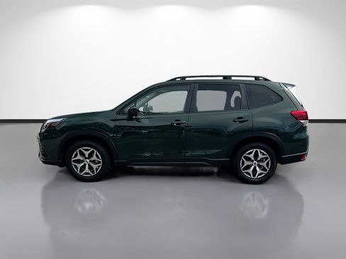 Certified 2024 Subaru Forester Premium AWD/4WD image 6