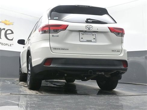 Used 2018 Toyota Highlander XLE image 53