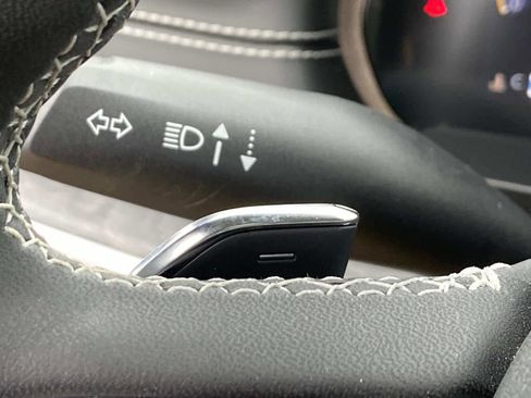 Used 2023 Jeep Grand Cherokee Limited image 20