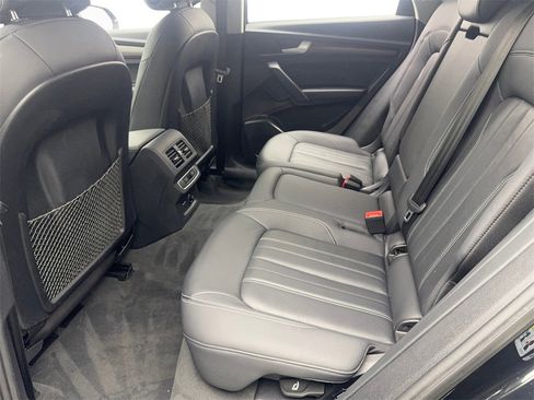 Used 2022 Audi Q5 2.0T Premium w/ Convenience Package image 34