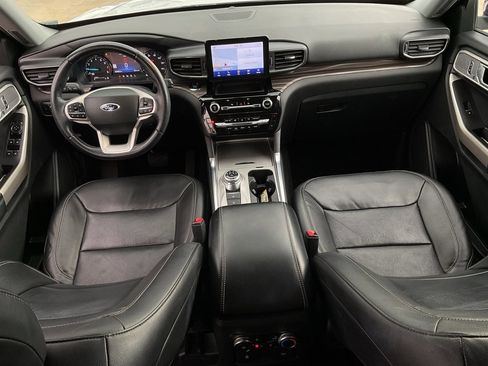 Used 2023 Ford Explorer Limited image 23