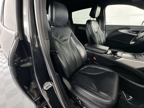 Used 2020 Lincoln Nautilus FWD w/ Equipment Group 101A image 26