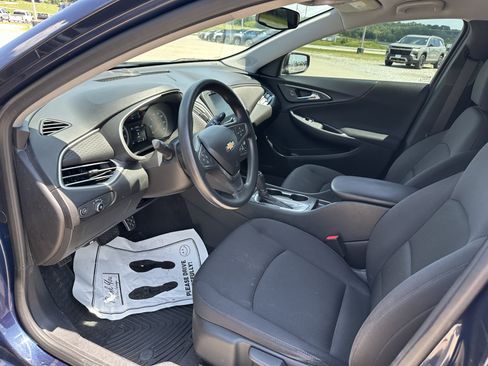 Used 2017 Chevrolet Malibu LS FWD image 8