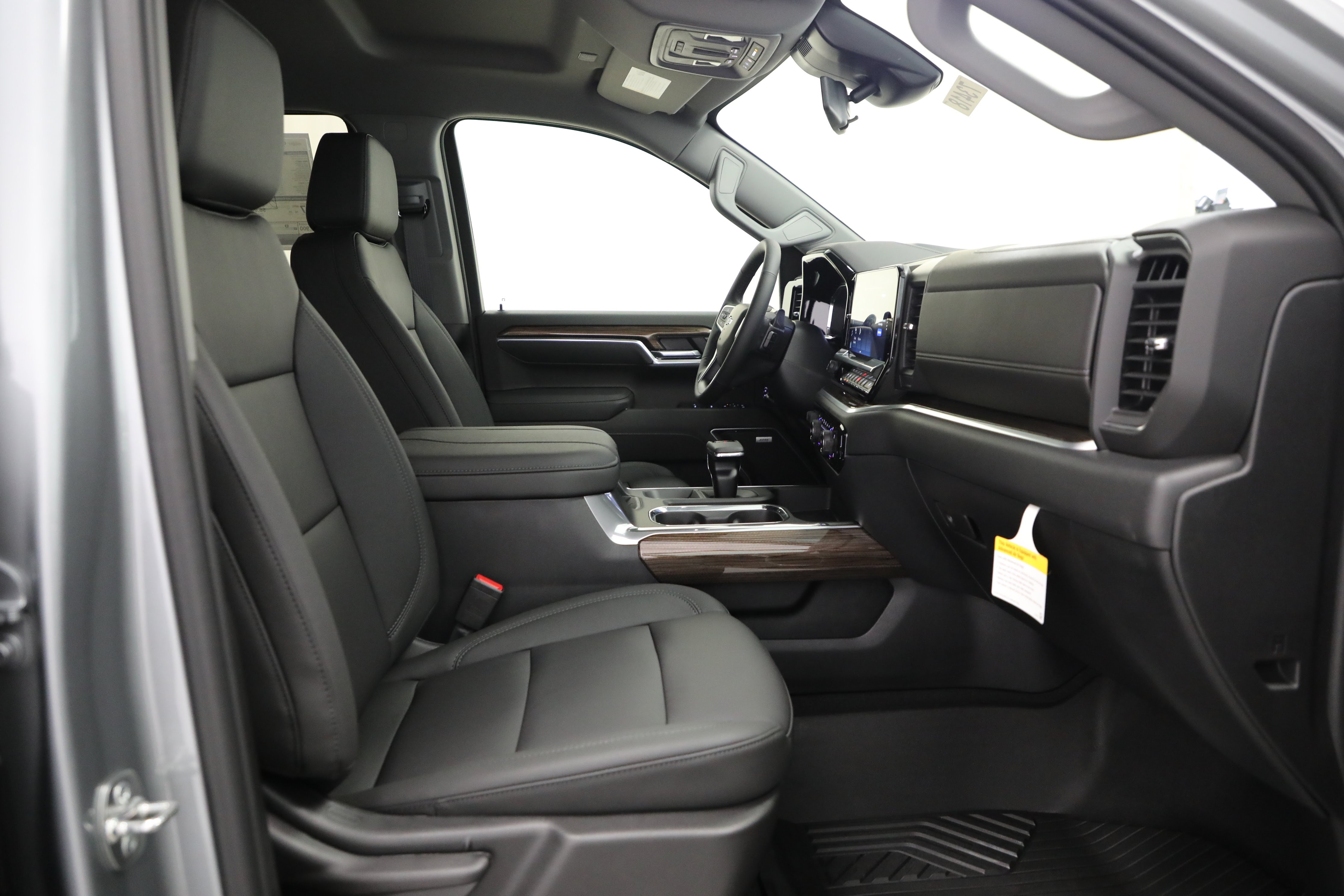 New 2026 Chevrolet Silverado 1500 RST w/ RST All Star Premium Package AWD/4WD image 8