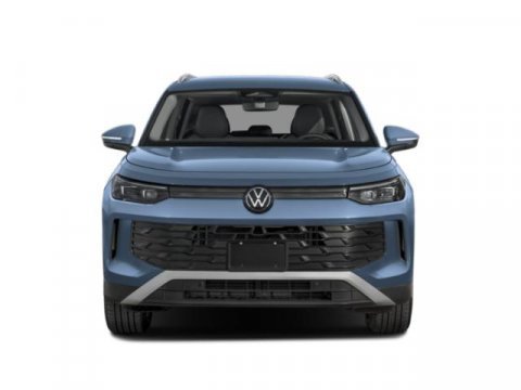 Used 2025 Volkswagen Tiguan SE w/ Panoramic Sunroof Package AWD/4WD image 4
