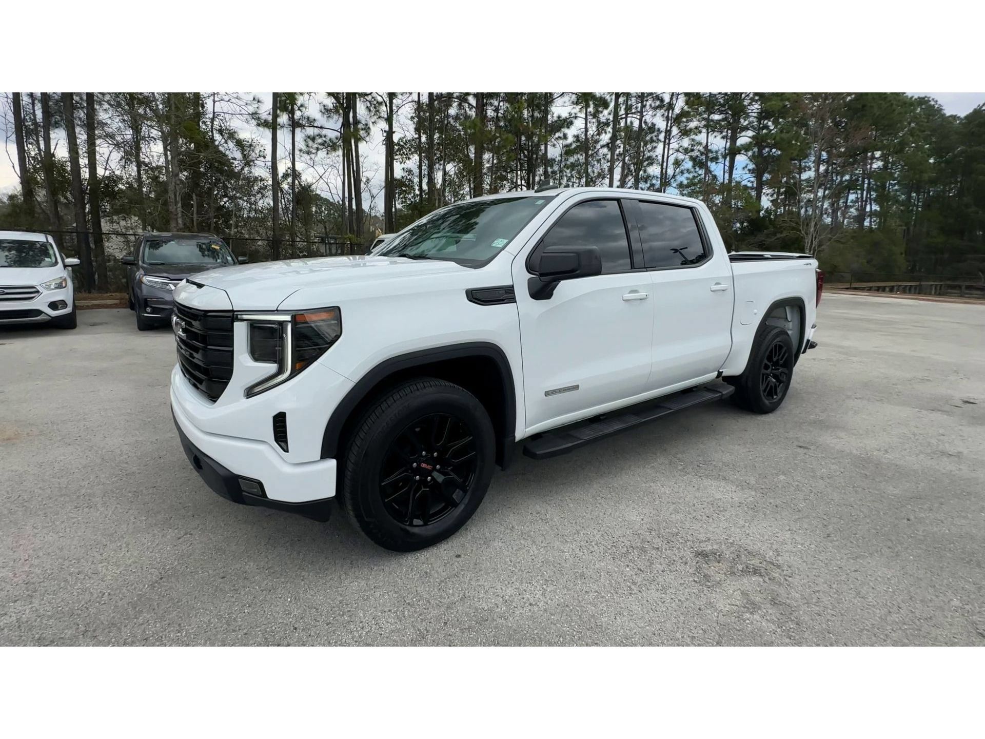 Certified 2024 GMC Sierra 1500 Elevation AWD/4WD image 4
