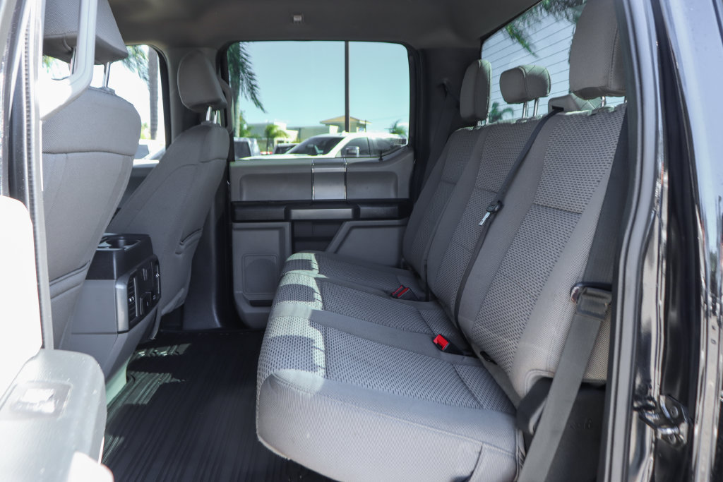 Used 2021 Ford F250 XLT w/ XLT Premium Package AWD/4WD image 35
