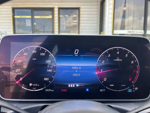 Used 2024 Mercedes-Benz C 300 Sedan image 35